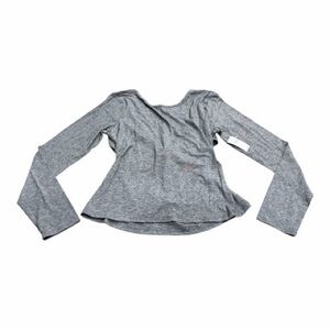 GAP Women's Size Medium Gray Long Sleeve GapFit Breathe Open Back Twist Shirt.